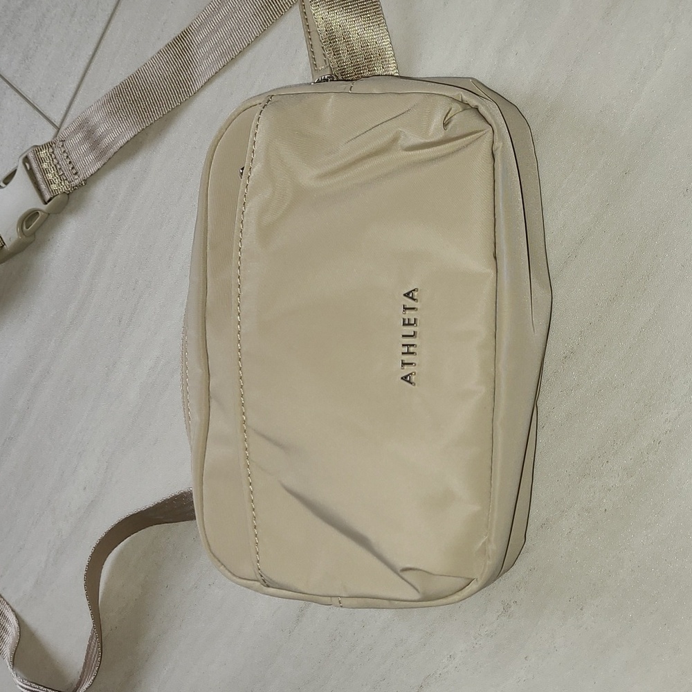 Athleta Belt/Crossbody Bag!!